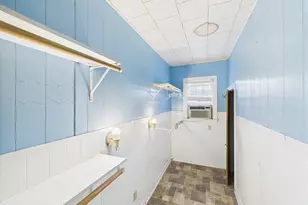 305 W Converse St, Weimar, TX 78962 - Photo 15