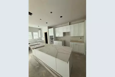 6814 Champion Lane, Houston, TX 77091 - Photo 3