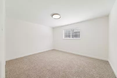 2000 Nantucket Drive, Houston, TX 77057 - Photo 11