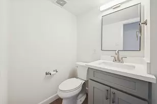 2000 Nantucket Dr, Houston, TX 77057 - Photo 13