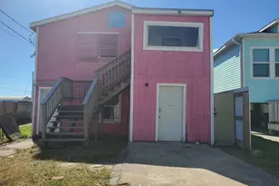 511 43rd St, Galveston, TX 77550 - Photo 1