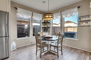 9602 Emerald Lakes Dr, Rosharon, TX 77583 - Photo 11