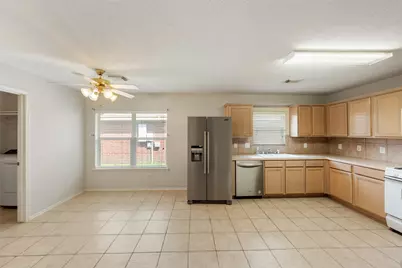 15015 Mills Park Lane Lane, Cypress, TX 77429 - Photo 13