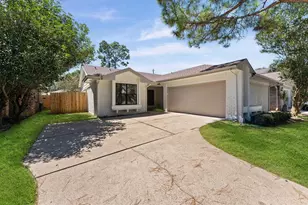 12823 Ashford Hills Dr Dr, Houston, TX 77077 - Photo 3
