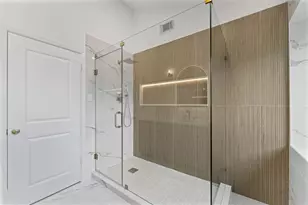 12823 Ashford Hills Dr Dr, Houston, TX 77077 - Photo 19