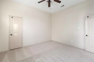 2886 Aurelia Ln, League City, TX 77573 - Photo 5