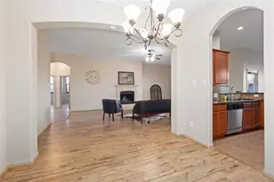 2886 Aurelia Ln, League City, TX 77573 - Photo 9