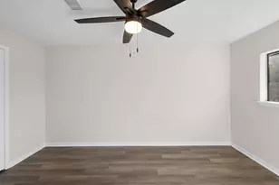 1000 Laredo Ct, College Station, TX 77845 - Photo 15