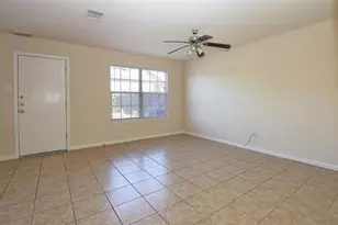 11148 Opatrny Meadows Ln, Houston, TX 77064 - Photo 3