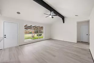 12123 Plumpoint Dr, Houston, TX 77099 - Photo 3