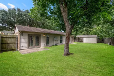 10122 Green Valley Lane, Houston, TX 77064 - Photo 19