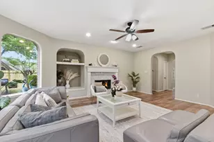 19211 E Larah Ln, Houston, TX 77094 - Photo 11