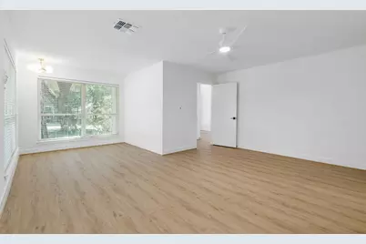 2 Crescent Falls Court, The Woodlands, TX 77381 - Photo 15