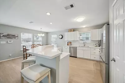 22032 Matagorda Drive, Galveston, TX 77554 - Photo 7