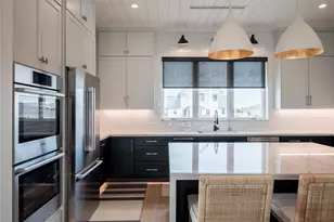 1311 Oahu Dr, Tiki Island, TX 77554 - Photo 9