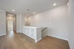 4317 Roseland St, Houston, TX 77006 - Photo 15