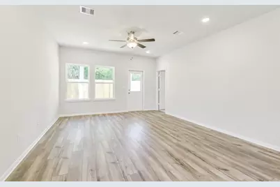 2037 Caney Creek Court, Conroe, TX 77301 - Photo 11