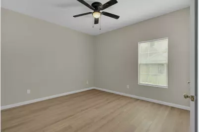 101 E James Street, Baytown, TX 77520 - Photo 7