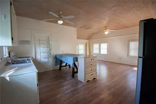 306 W Bryan St, Brenham, TX 77833 - Photo 3