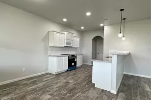 5819 Golden Cove Rd, Cove, TX 77523 - Photo 5