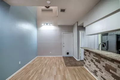 800 Country Place Drive #306, Houston, TX 77079 - Photo 9