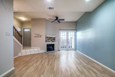 800 Country Place Drive #306, Houston, TX 77079 - Photo 3