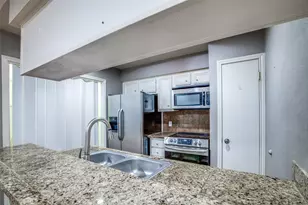 800 Country Pl Dr, Houston, TX 77079 - Photo 15