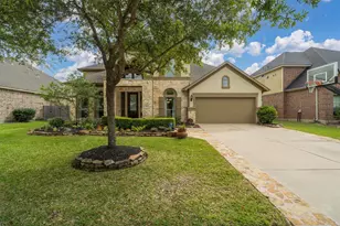 4627 La Escalona Dr, League City, TX 77573 - Photo 1