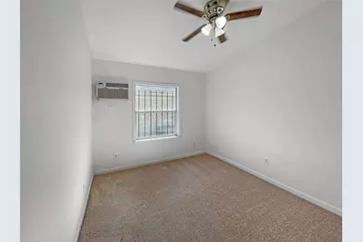 11914 Kingslake Forest Drive, Houston, TX 77044 - Photo 13