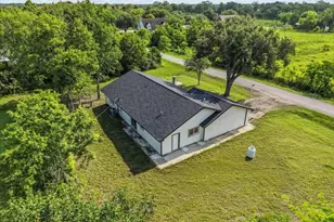 211 Avenue I, Alvin, TX 77511 - Photo 27