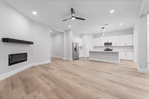 478 Stephen F Austin Dr, Conroe, TX 77302 - Photo 11