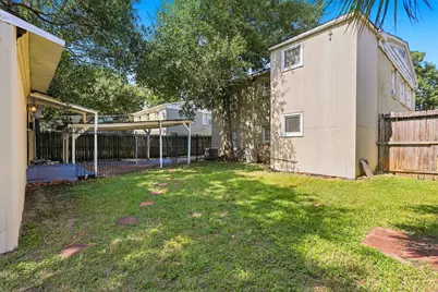 4505 Larch Lane #A, Bellaire, TX 77401 - Photo 27