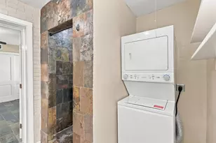 4505 Larch Ln, Bellaire, TX 77401 - Photo 19