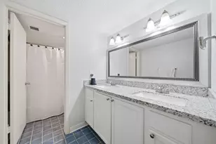 11517 Village Pl Dr, Houston, TX 77077 - Photo 15