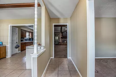 501 N Magnolia Street, Highlands, TX 77562 - Photo 7