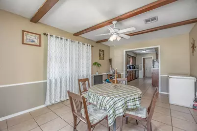 501 N Magnolia Street, Highlands, TX 77562 - Photo 9