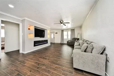 212 S Avenue D, Freeport, TX 77541 - Photo 11