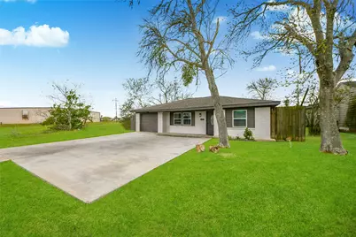 212 S Avenue D, Freeport, TX 77541 - Photo 5