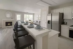 230 S Walden Elms Cir, The Woodlands, TX 77382 - Photo 3