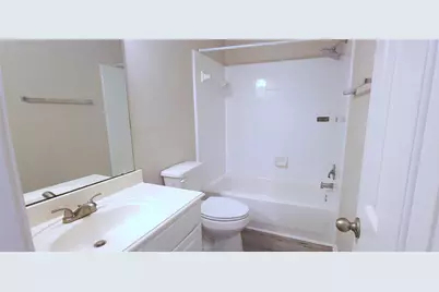 230 S Walden Elms Circle, The Woodlands, TX 77382 - Photo 7