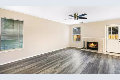 230 S Walden Elms Circle, The Woodlands, TX 77382 - Photo 5