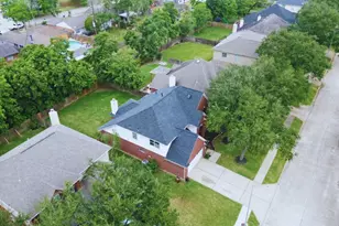 515 Deer Hollow Dr, Sugar Land, TX 77479 - Photo 27