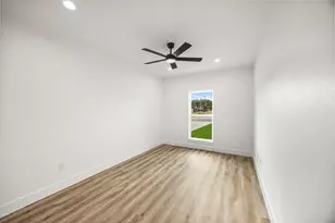 1807 Waco St, Dayton, TX 77535 - Photo 21