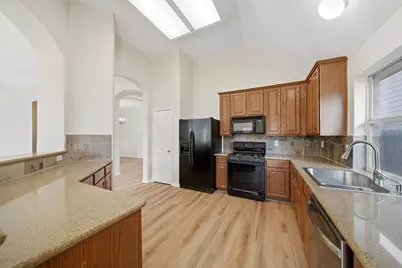 1279 Ocean Manor Lane, League City, TX 77573 - Photo 7