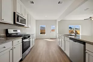 376 Fastboy Ln, Waller, TX 77484 - Photo 5