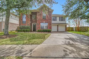 2939 Sailors Moon Dr, Friendswood, TX 77546 - Photo 1
