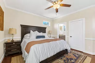 410 Peach St, Tomball, TX 77375 - Photo 17