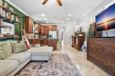 410 Peach Street, Tomball, TX 77375 - Photo 7