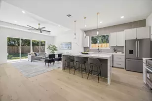 6634 Sylvan St, Houston, TX 77023 - Photo 9