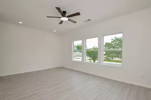 8630 Scott St, Houston, TX 77051 - Photo 25